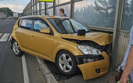 KIA cee'd I рестайлинг, 2009 год, 260 000 рублей, 3 фотография