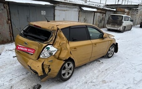 KIA cee'd I рестайлинг, 2009 год, 260 000 рублей, 6 фотография