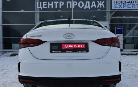 Hyundai Solaris II рестайлинг, 2021 год, 1 850 000 рублей, 6 фотография