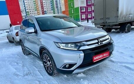 Mitsubishi Outlander III рестайлинг 3, 2016 год, 2 580 000 рублей, 1 фотография