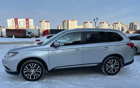 Mitsubishi Outlander III рестайлинг 3, 2016 год, 2 580 000 рублей, 7 фотография