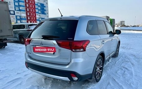 Mitsubishi Outlander III рестайлинг 3, 2016 год, 2 580 000 рублей, 3 фотография