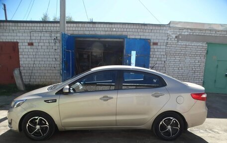 KIA Rio III рестайлинг, 2013 год, 1 100 000 рублей, 2 фотография