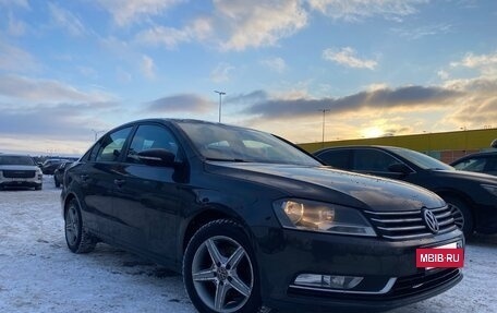 Volkswagen Passat B7, 2011 год, 850 000 рублей, 3 фотография