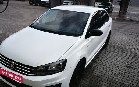 Volkswagen Polo VI (EU Market), 2016 год, 1 080 000 рублей, 2 фотография