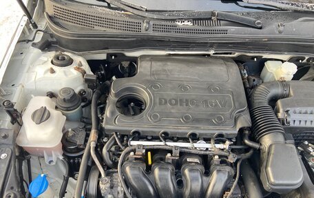 Hyundai Sonata VI, 2011 год, 850 000 рублей, 20 фотография