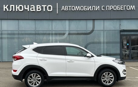 Hyundai Tucson III, 2017 год, 2 300 000 рублей, 8 фотография