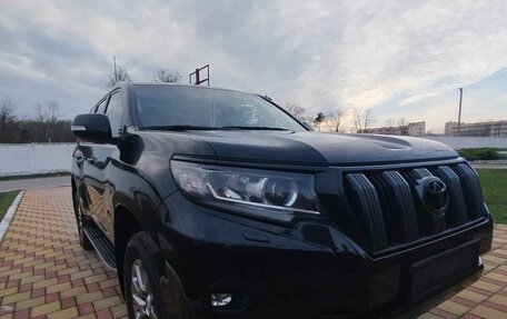 Toyota Land Cruiser Prado 150 рестайлинг 2, 2019 год, 5 000 000 рублей, 7 фотография