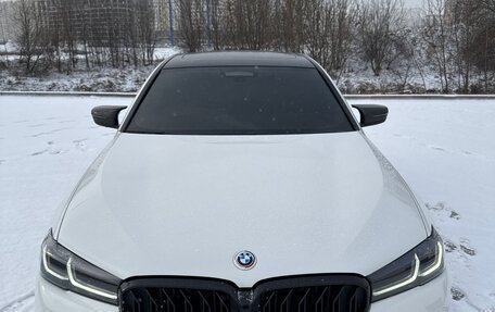 BMW 5 серия, 2021 год, 5 900 000 рублей, 2 фотография