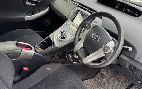 Toyota Prius, 2013 год, 1 280 000 рублей, 4 фотография