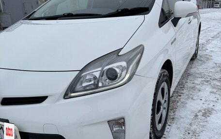 Toyota Prius, 2013 год, 1 280 000 рублей, 6 фотография