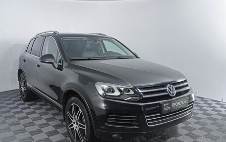 Volkswagen Touareg III, 2013 год, 2 249 000 рублей, 3 фотография