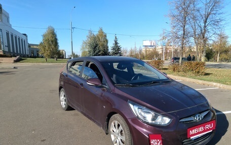 Hyundai Solaris II рестайлинг, 2012 год, 950 000 рублей, 4 фотография