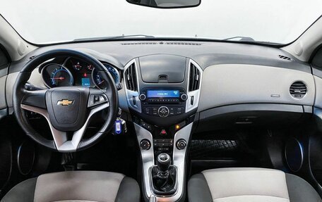 Chevrolet Cruze II, 2013 год, 880 000 рублей, 7 фотография