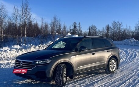 Volkswagen Touareg III, 2018 год, 4 700 000 рублей, 4 фотография