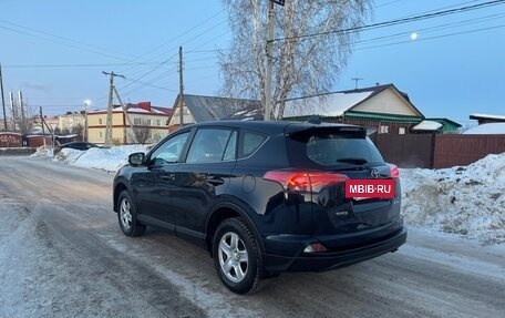 Toyota RAV4, 2019 год, 2 800 000 рублей, 5 фотография