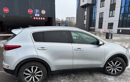 KIA Sportage IV рестайлинг, 2017 год, 1 900 000 рублей, 2 фотография