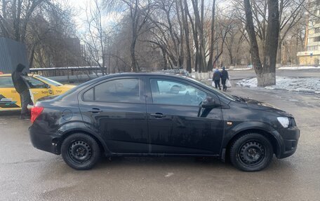 Chevrolet Aveo III, 2014 год, 700 000 рублей, 2 фотография