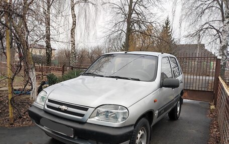 Chevrolet Niva I рестайлинг, 2008 год, 500 000 рублей, 2 фотография