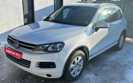 Volkswagen Touareg III, 2012 год, 2 400 000 рублей, 3 фотография