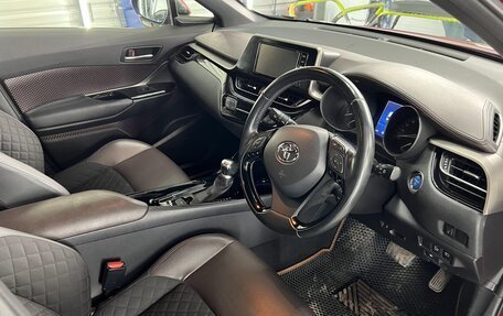 Toyota C-HR I рестайлинг, 2017 год, 2 149 000 рублей, 33 фотография