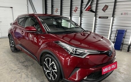 Toyota C-HR I рестайлинг, 2017 год, 2 149 000 рублей, 27 фотография