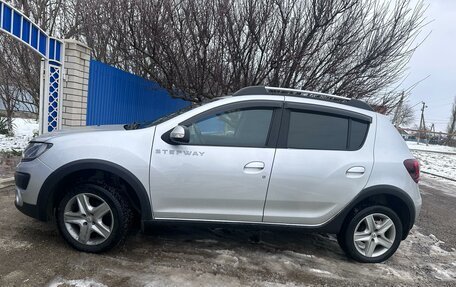 Renault Sandero II рестайлинг, 2015 год, 850 000 рублей, 3 фотография