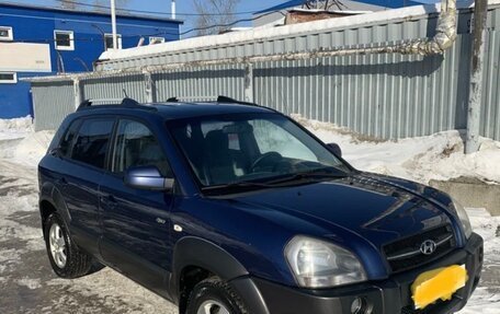 Hyundai Tucson III, 2006 год, 649 000 рублей, 1 фотография