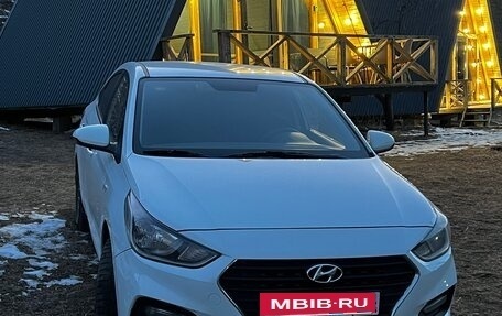 Hyundai Solaris II рестайлинг, 2018 год, 1 200 000 рублей, 6 фотография