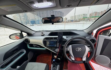 Toyota Aqua I, 2012 год, 895 000 рублей, 19 фотография