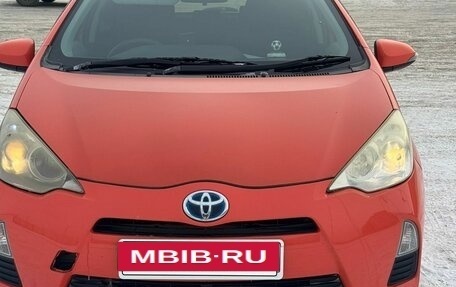 Toyota Aqua I, 2012 год, 895 000 рублей, 18 фотография