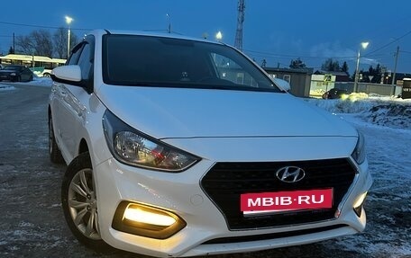 Hyundai Solaris II рестайлинг, 2017 год, 1 359 000 рублей, 1 фотография