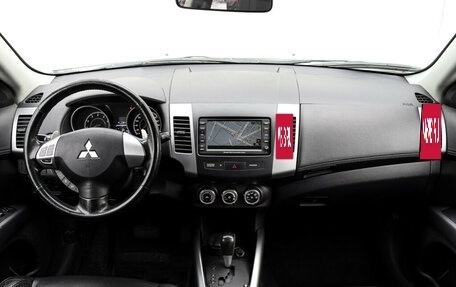 Mitsubishi Outlander III рестайлинг 3, 2011 год, 1 458 000 рублей, 11 фотография