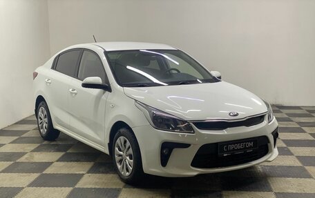 KIA Rio IV, 2018 год, 1 385 000 рублей, 3 фотография