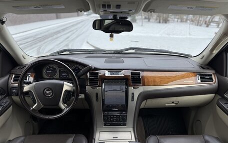 Cadillac Escalade III, 2012 год, 2 590 000 рублей, 11 фотография