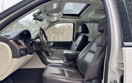 Cadillac Escalade III, 2012 год, 2 590 000 рублей, 13 фотография