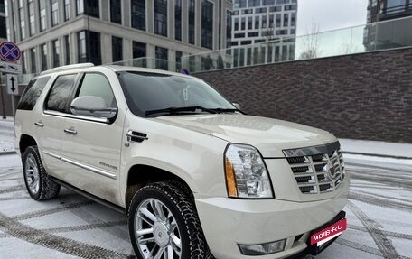 Cadillac Escalade III, 2012 год, 2 590 000 рублей, 2 фотография