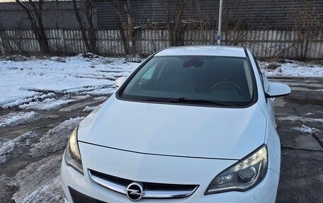 Opel Astra J, 2013 год, 920 000 рублей, 1 фотография