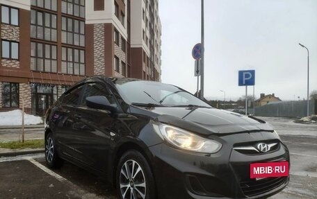 Hyundai Solaris II рестайлинг, 2013 год, 850 000 рублей, 13 фотография