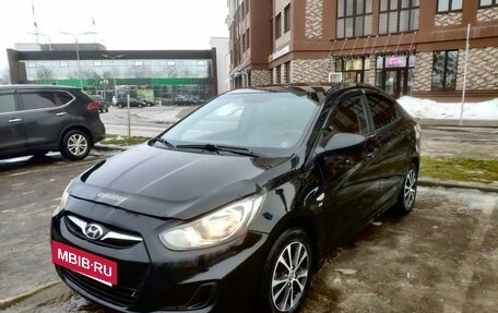 Hyundai Solaris II рестайлинг, 2013 год, 850 000 рублей, 12 фотография