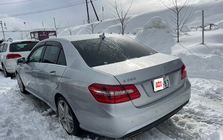 Mercedes-Benz E-Класс, 2013 год, 1 550 000 рублей, 2 фотография