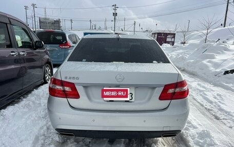 Mercedes-Benz E-Класс, 2013 год, 1 550 000 рублей, 3 фотография