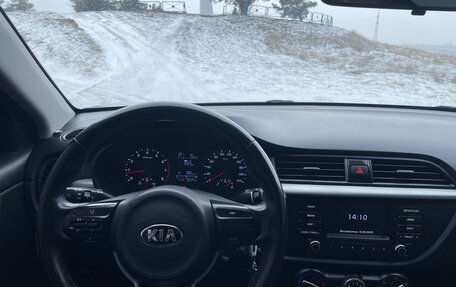 KIA Rio IV, 2018 год, 1 620 000 рублей, 9 фотография