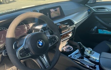 BMW 5 серия, 2018 год, 3 500 000 рублей, 14 фотография