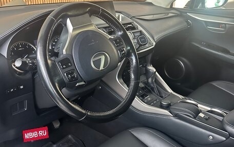 Lexus NX I, 2017 год, 3 500 000 рублей, 8 фотография