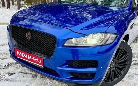 Jaguar F-Pace, 2017 год, 2 500 000 рублей, 3 фотография