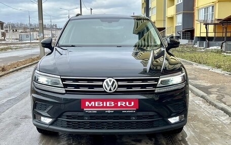 Volkswagen Tiguan II, 2018 год, 2 650 000 рублей, 8 фотография