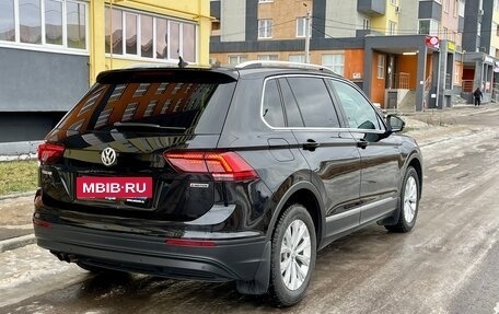 Volkswagen Tiguan II, 2018 год, 2 650 000 рублей, 6 фотография