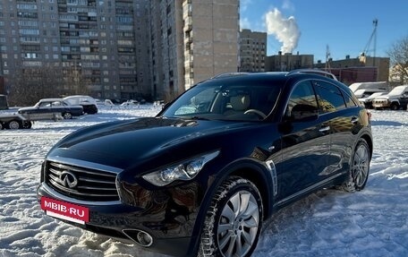 Infiniti FX II, 2012 год, 1 975 000 рублей, 7 фотография