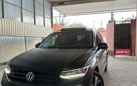 Volkswagen Tiguan II, 2023 год, 4 750 000 рублей, 1 фотография